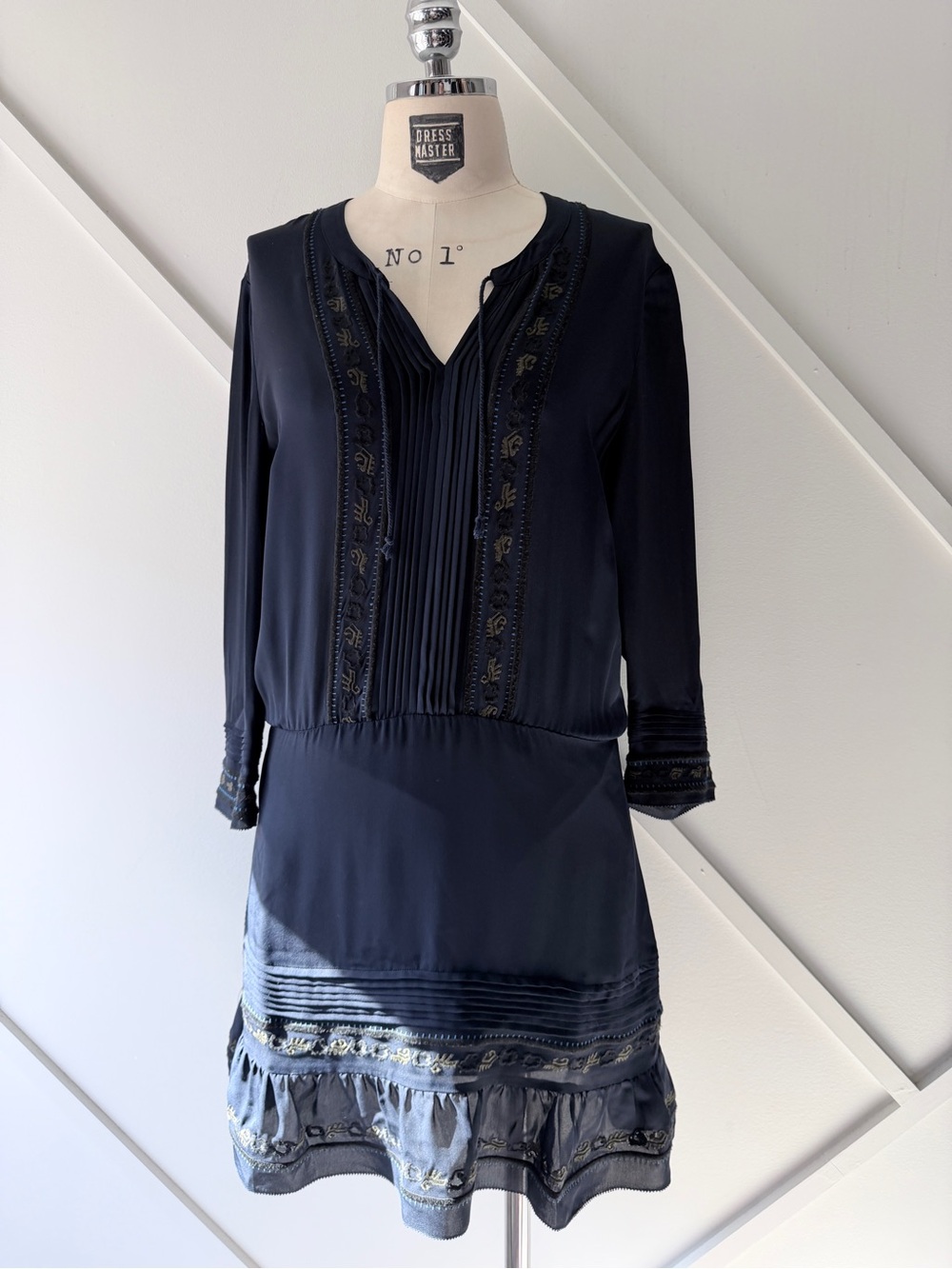 Veronica Beard Silk Embroidered Tunic Dress Size 2 Navy Boho | AS-IS Shoulder
